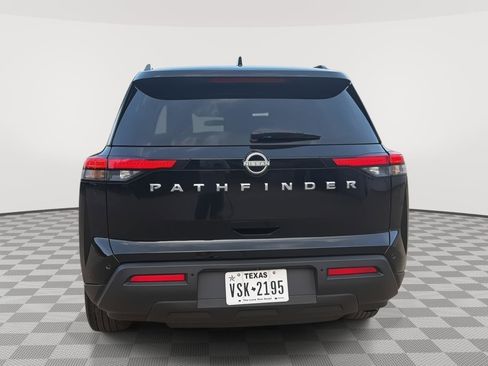 Used 2025 Nissan Pathfinder SV FWD image 3