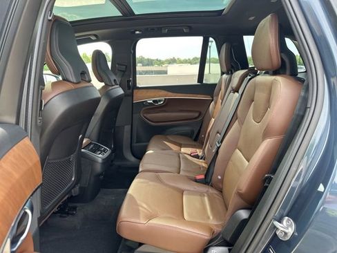 Certified 2023 Volvo XC90 B6 Plus AWD/4WD image 14