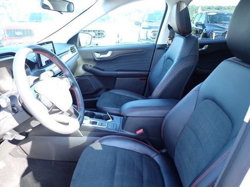 Used 2022 Ford Escape SEL w/ SEL Stealth AWD Package image 18