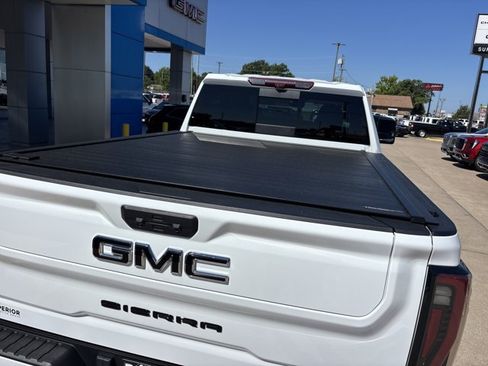 Used 2024 GMC Sierra 2500 AT4 w/ AT4 Premium Plus Package AWD/4WD image 6