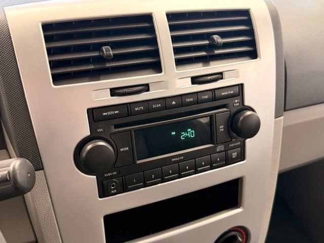 Used 2007 Dodge Caliber SXT FWD image 13