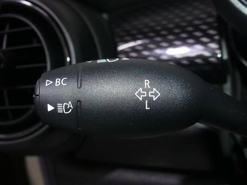 Used 2019 MINI Cooper S w/ Signature Upholstery Package image 29