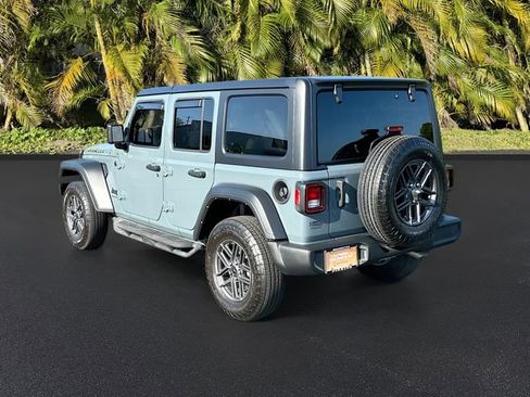 Used 2024 Jeep Wrangler Sport S image 7