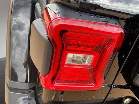 Used 2019 Jeep Wrangler Unlimited Rubicon AWD/4WD image 30