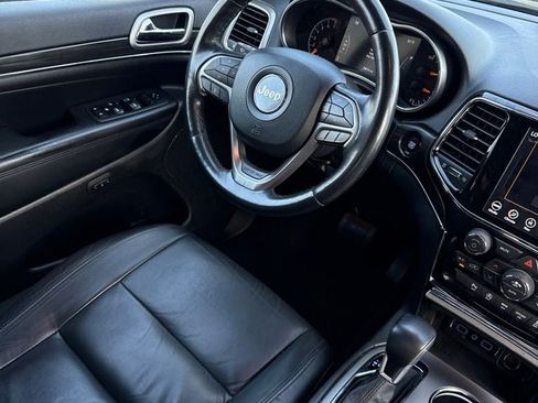 Used 2020 Jeep Grand Cherokee Limited AWD/4WD image 10