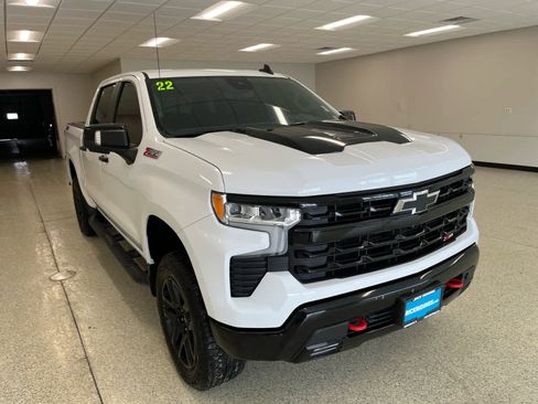 Used 2022 Chevrolet Silverado 1500 LT Trail Boss w/ LT Trail Boss Premium Package image 3