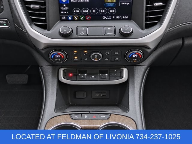 Certified 2023 GMC Acadia SLE w/ Driver Convenience Package AWD/4WD image 11