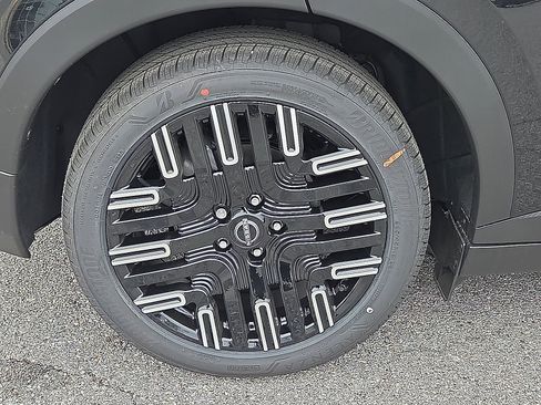 New 2026 Nissan Leaf Platinum+ image 7