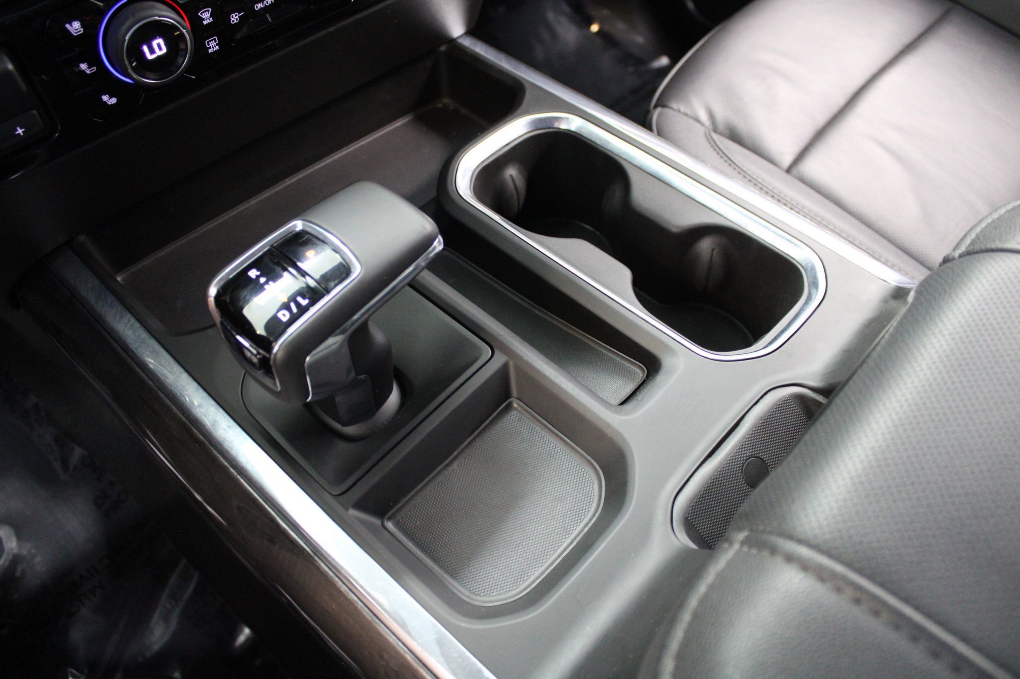 Used 2025 Chevrolet Silverado 1500 LTZ AWD/4WD image 40
