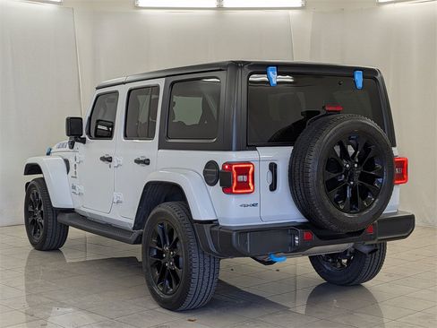 Used 2022 Jeep Wrangler Unlimited Sahara w/ Cold Weather Group image 6