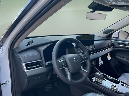 New 2026 Mitsubishi Outlander SE AWD/4WD image 26