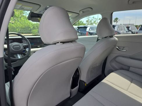 New 2026 Hyundai Kona SEL Premium FWD image 19