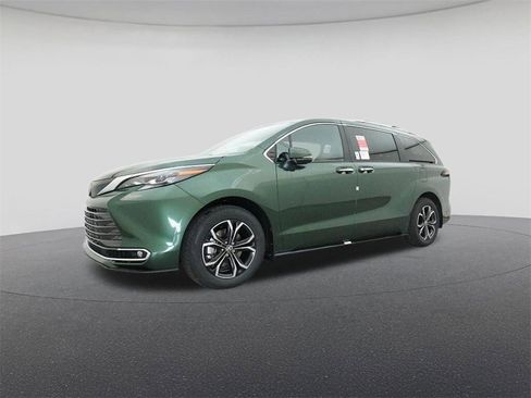 New 2026 Toyota Sienna Platinum image 17