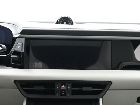 New 2025 Porsche Macan 4S Electric image 11