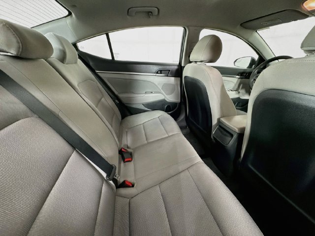 Used 2018 Hyundai Elantra SEL FWD image 23