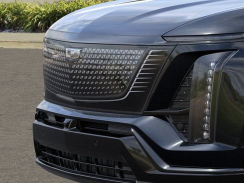 New 2027 Cadillac Vistiq Sport w/ LPO, Floor Liner Package AWD/4WD image 13