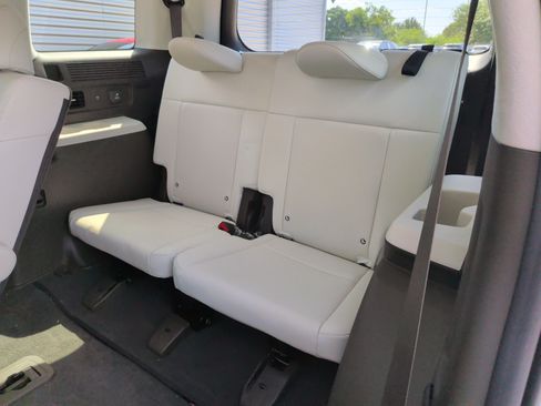 Used 2025 Hyundai Santa Fe Calligraphy AWD/4WD image 32
