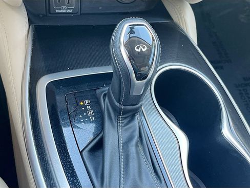 Used 2019 INFINITI QX60 Luxe w/ Essential Package FWD image 17