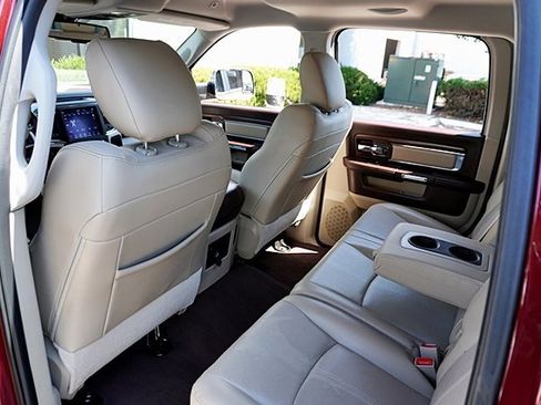 Used 2018 RAM 3500 Laramie w/ Convenience Group image 21