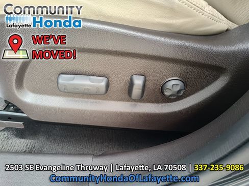 Used 2016 Hyundai Santa Fe Limited w/ Option Group 04 AWD/4WD image 23