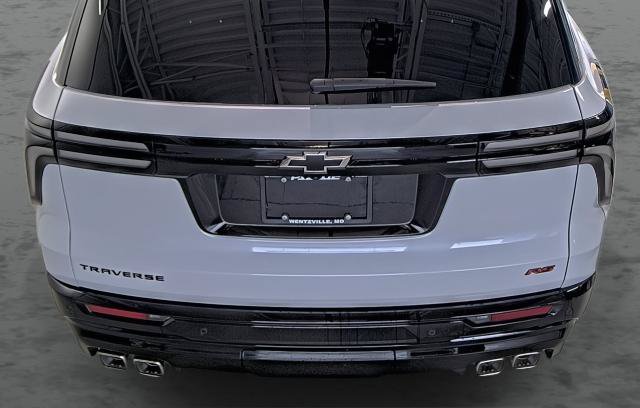 New 2026 Chevrolet Traverse RS w/ LPO, Floor Liner Package FWD image 12