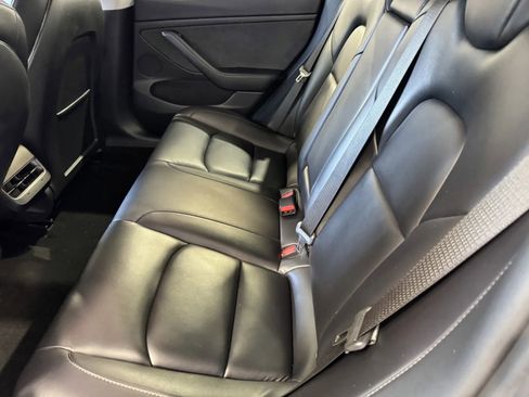 Used 2022 Tesla Model 3 Long Range image 8