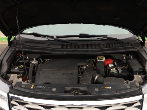 Used 2017 Ford Explorer XLT w/ Equipment Group 202A image 49