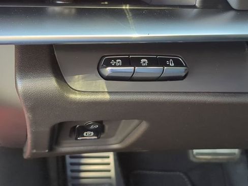 New 2026 Chevrolet Corvette Stingray Coupe w/ Z51 Performance Package image 25