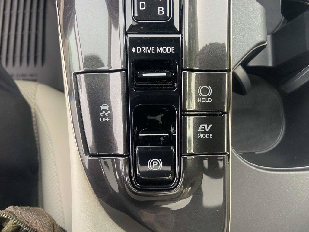 Used 2026 Toyota Crown w/ Advanced Technology Package AWD/4WD image 25