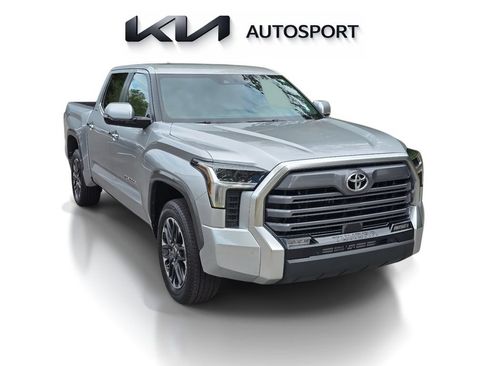 Used 2026 Toyota Tundra Limited AWD/4WD image 4