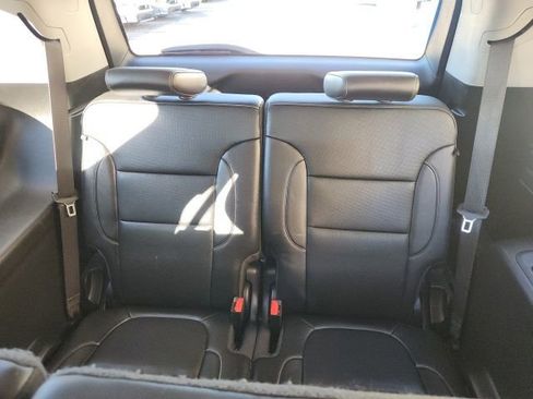 Used 2023 GMC Acadia SLT image 21