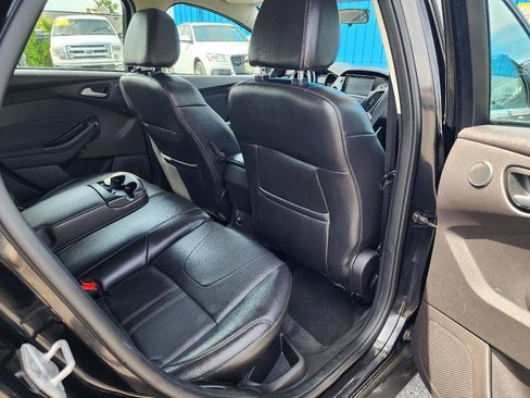 Used 2014 Ford Focus Titanium FWD image 25