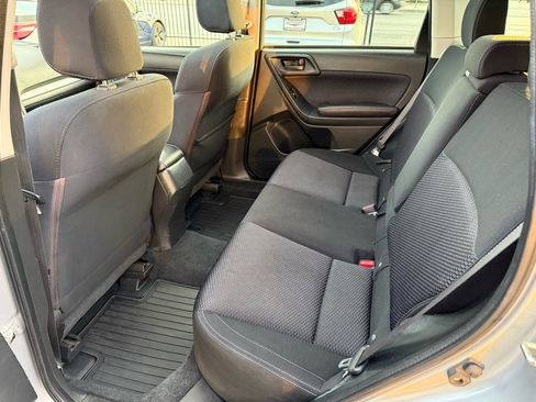 Used 2018 Subaru Forester 2.5i Premium w/ All-Weather Package image 15