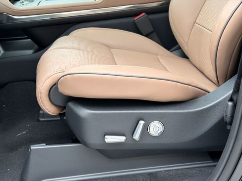 New 2026 Lincoln Navigator L Black Label image 17