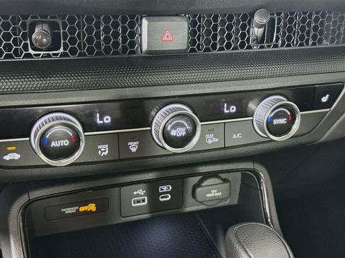 Certified 2024 Honda CR-V EX image 17