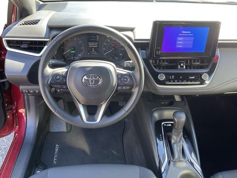 Certified 2024 Toyota Corolla SE w/ SE Package FWD image 10
