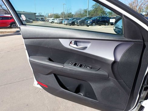 Certified 2024 Kia Forte LXS image 20