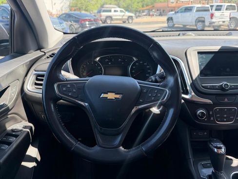 Used 2019 Chevrolet Equinox LT FWD image 17