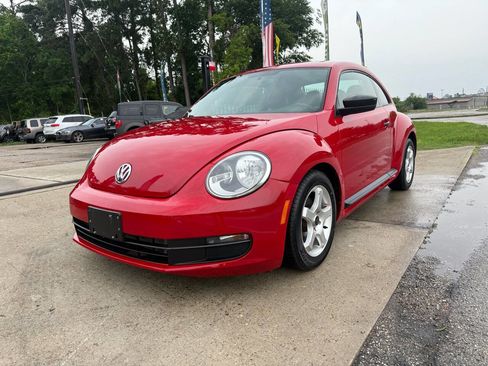 Used 2015 Volkswagen Beetle 1.8T image 2