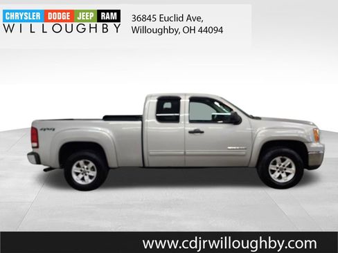 Used 2010 GMC Sierra 1500 SLE w/ Power Pack Plus AWD/4WD image 4