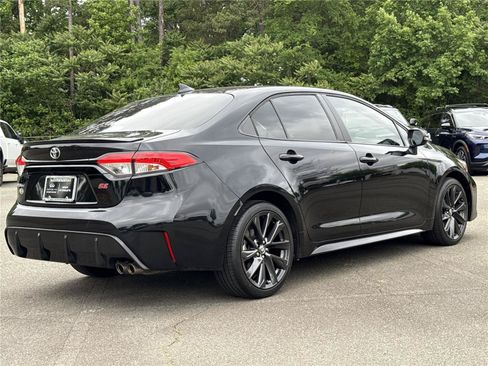 Used 2023 Toyota Corolla SE FWD image 25