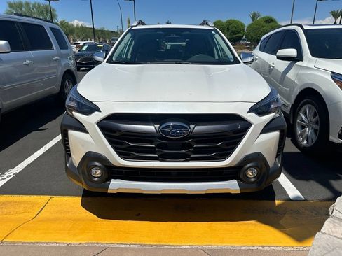 Used 2024 Subaru Outback Touring AWD/4WD image 2