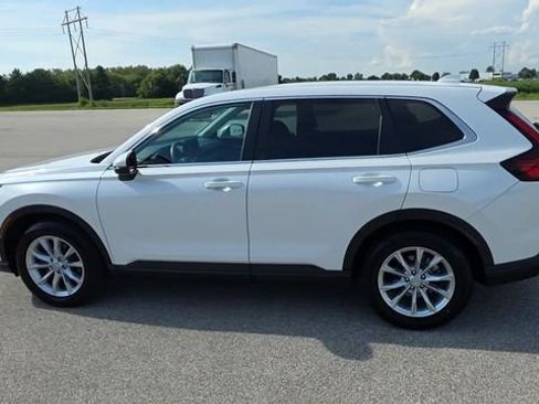 Used 2025 Honda CR-V EX image 7