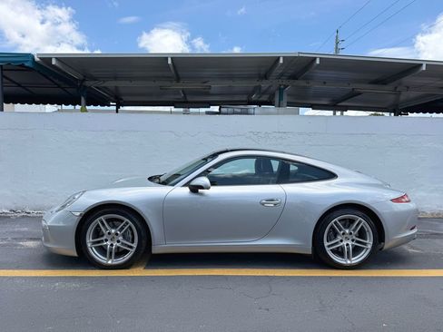 Used 2014 Porsche 911 Carrera RWD image 2