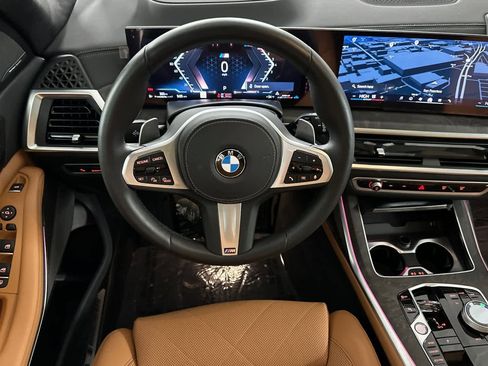 Used 2026 BMW X7 xDrive40i w/ Executive Package image 14