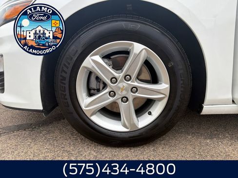 Used 2024 Chevrolet Malibu LS FWD image 25