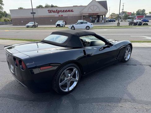Used 2007 Chevrolet Corvette Convertible w/ Preferred Equipment Group RWD image 21