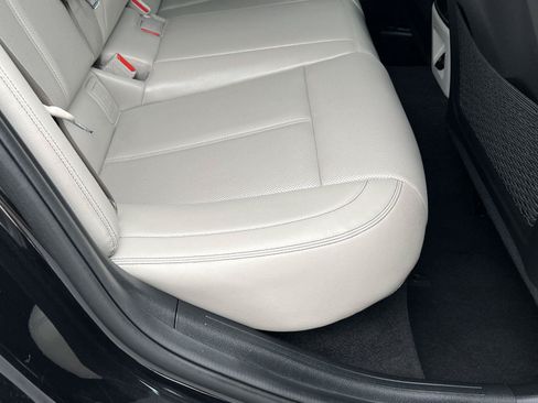 Used 2023 Genesis G70 2.0T AWD/4WD image 21