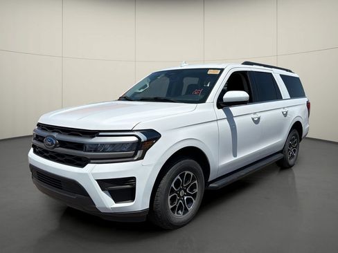 Used 2024 Ford Expedition Max XLT RWD image 3
