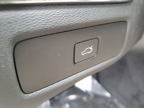 New 2026 Volvo XC60 B5 Plus w/ Protection Package Premier image 9